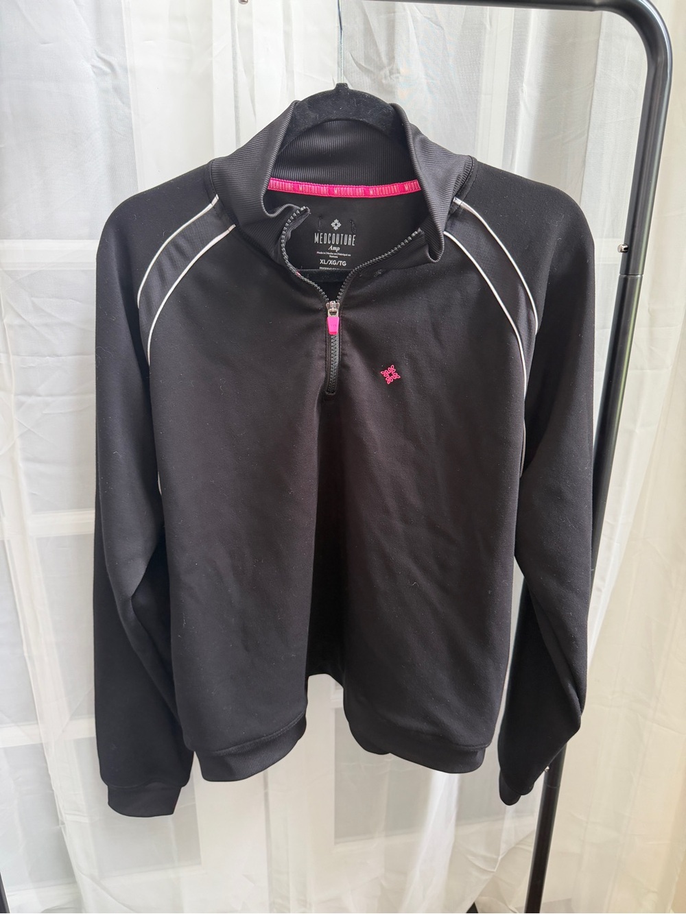 MED COUTURE 1/4 zip pullover